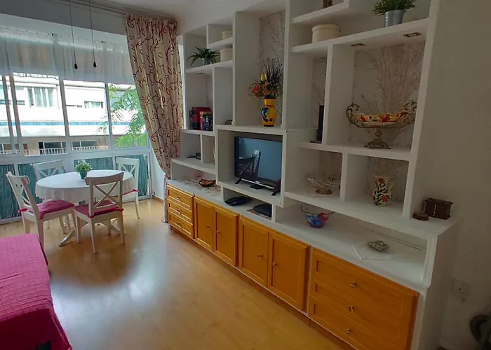 Piso 3 Centro De 11349 * Torremolinos